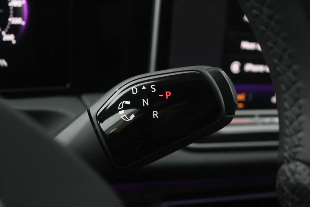 2.0 TSI 4Motion R-line Elegance | Panoramadak | Trekhaak | HUD | ACC | DCC | 360 Camera | Full Options