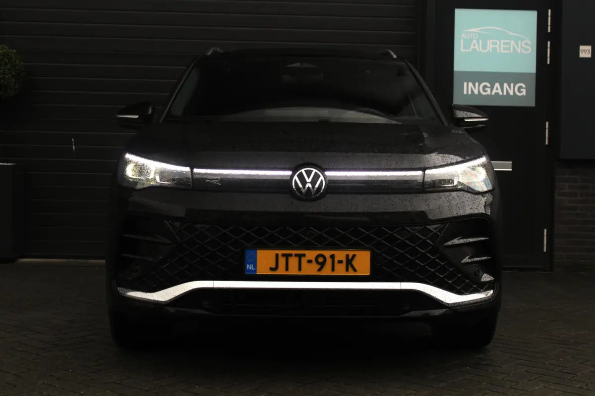 2.0 TSI 4Motion R-line Elegance | Panoramadak | Trekhaak | HUD | ACC | DCC | 360 Camera | Full Options