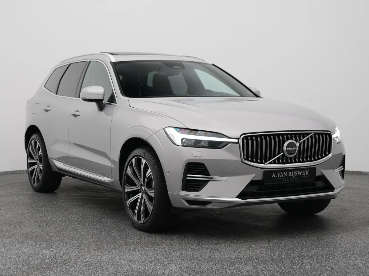 2.0 T6 Plug-in hybrid AWD Ultra Dark Long Range | PANO | 360° | ADAPTIVE | H&K | MEMORY | STOEL- EN STUURVERW. | TREKHAAK