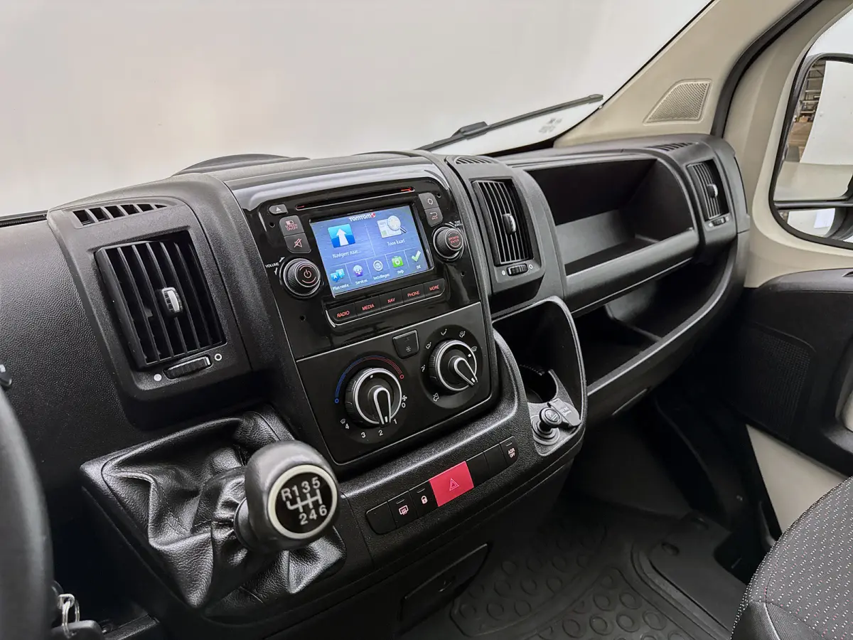 30 2.0 BlueHDi L2H1 Navigatie Betimmering Parkeersensoren Airco Euro 6