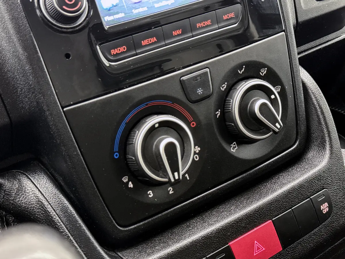 30 2.0 BlueHDi L2H1 Navigatie Betimmering Parkeersensoren Airco Euro 6