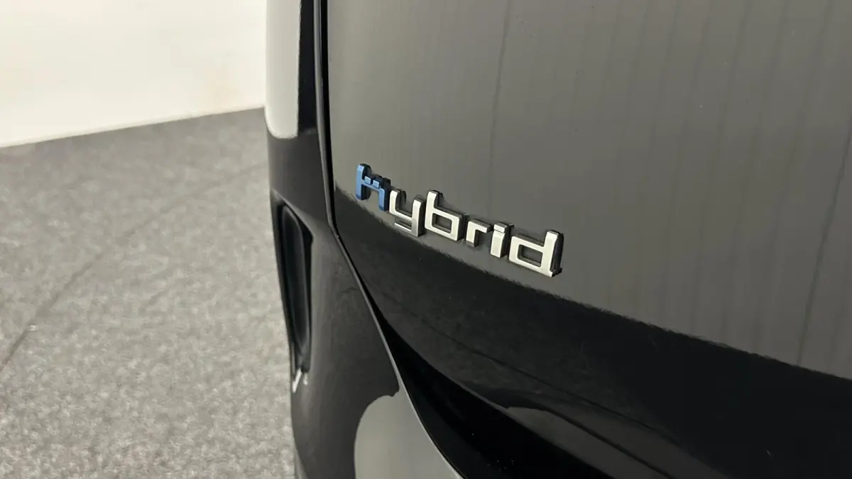 1.6 Plug-in Hybrid 225 Feel CAMERA CARPLAY NAVI CRUISE ECC LM.