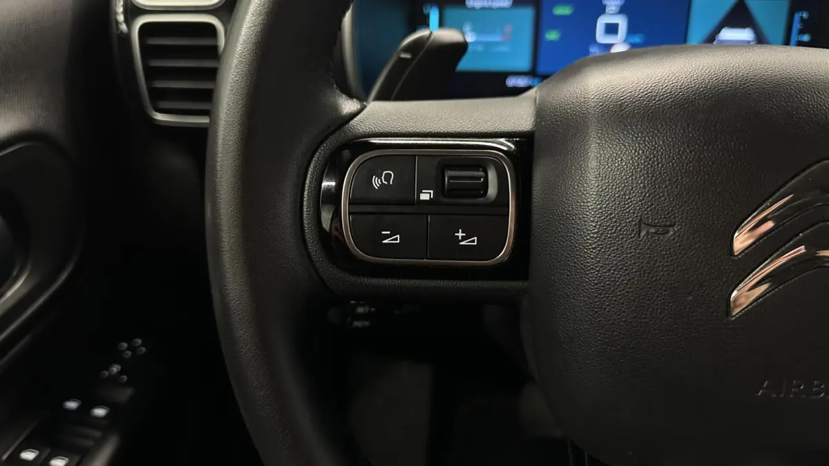 1.6 Plug-in Hybrid 225 Feel CAMERA CARPLAY NAVI CRUISE ECC LM.