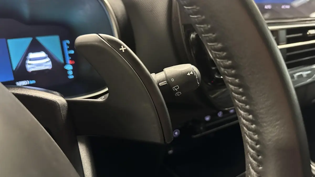 1.6 Plug-in Hybrid 225 Feel CAMERA CARPLAY NAVI CRUISE ECC LM.