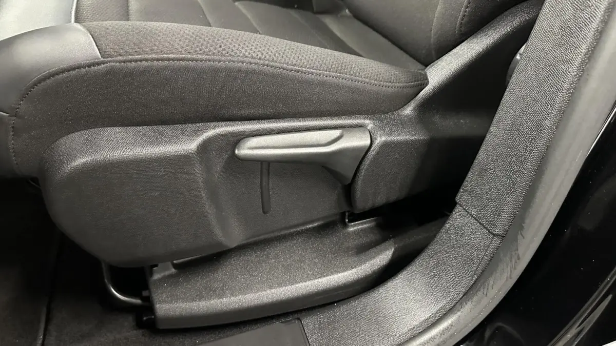 1.6 Plug-in Hybrid 225 Feel CAMERA CARPLAY NAVI CRUISE ECC LM.