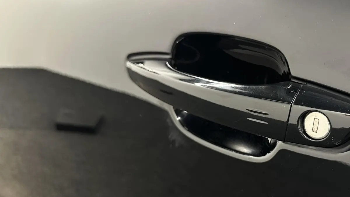 1.6 Plug-in Hybrid 225 Feel CAMERA CARPLAY NAVI CRUISE ECC LM.