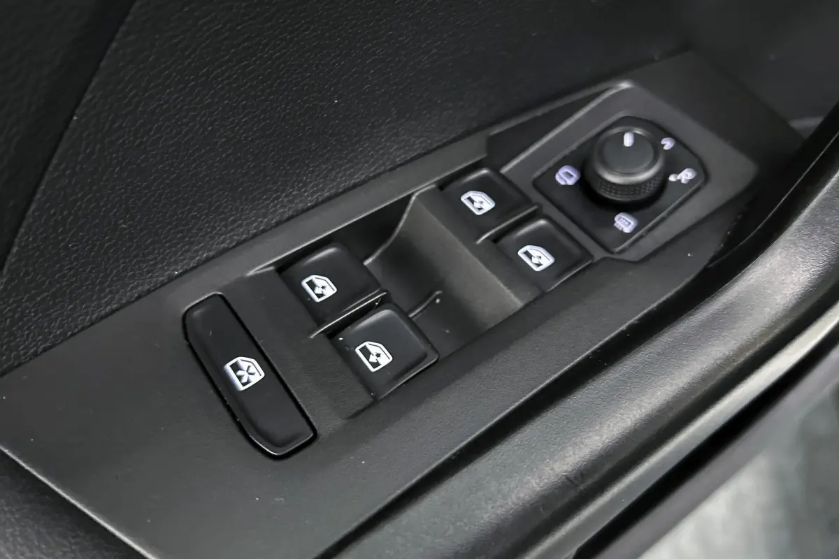 1.0 TSI Life | Apple Carplay | Navigatie | Lichtmetalen velgen