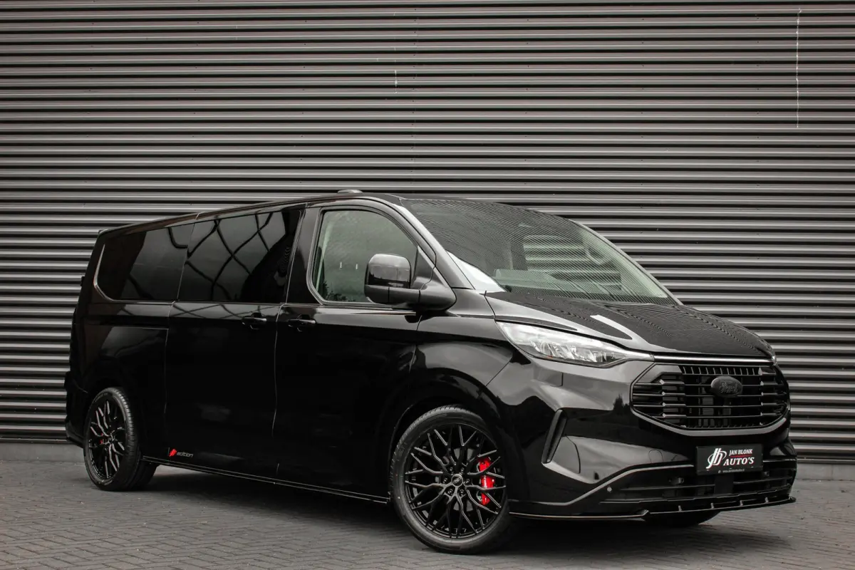 2.0 TDCI L2H1 170PK Limited DC / DUBBEL CABINE / JB-EDITION / DRIVER ASSISTANCE PACK / 5- ZITS /MY2024/ CAMERA