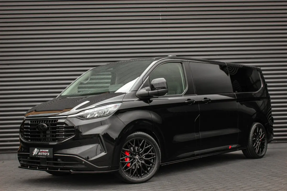 2.0 TDCI L2H1 170PK Limited DC / DUBBEL CABINE / JB-EDITION / DRIVER ASSISTANCE PACK / 5- ZITS /MY2024/ CAMERA