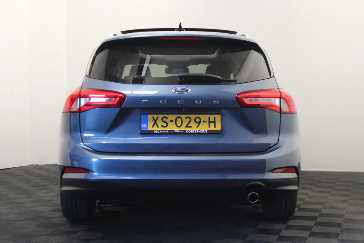 1.0 EcoBoost Titanium Business |Pano|Camera|