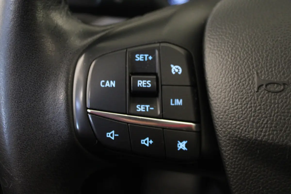1.0 EcoBoost Titanium Business |Pano|Camera|