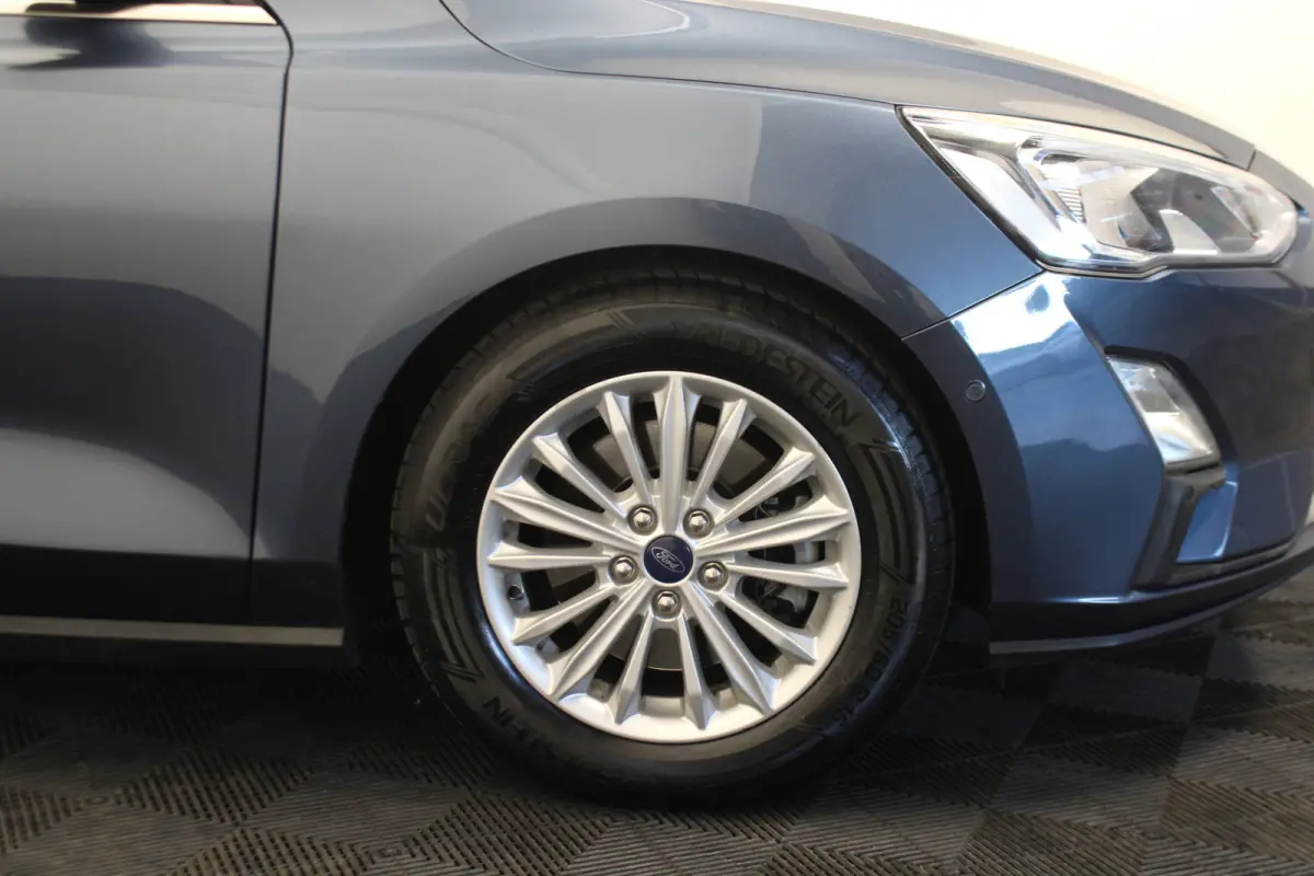 1.0 EcoBoost Titanium Business |Pano|Camera|