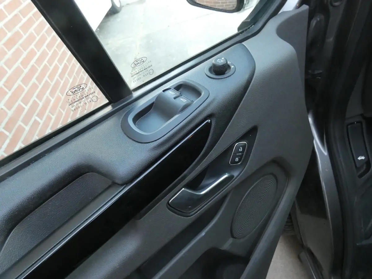320 2.0 TDCI L2H1*Sport*dub.schuifdeuren