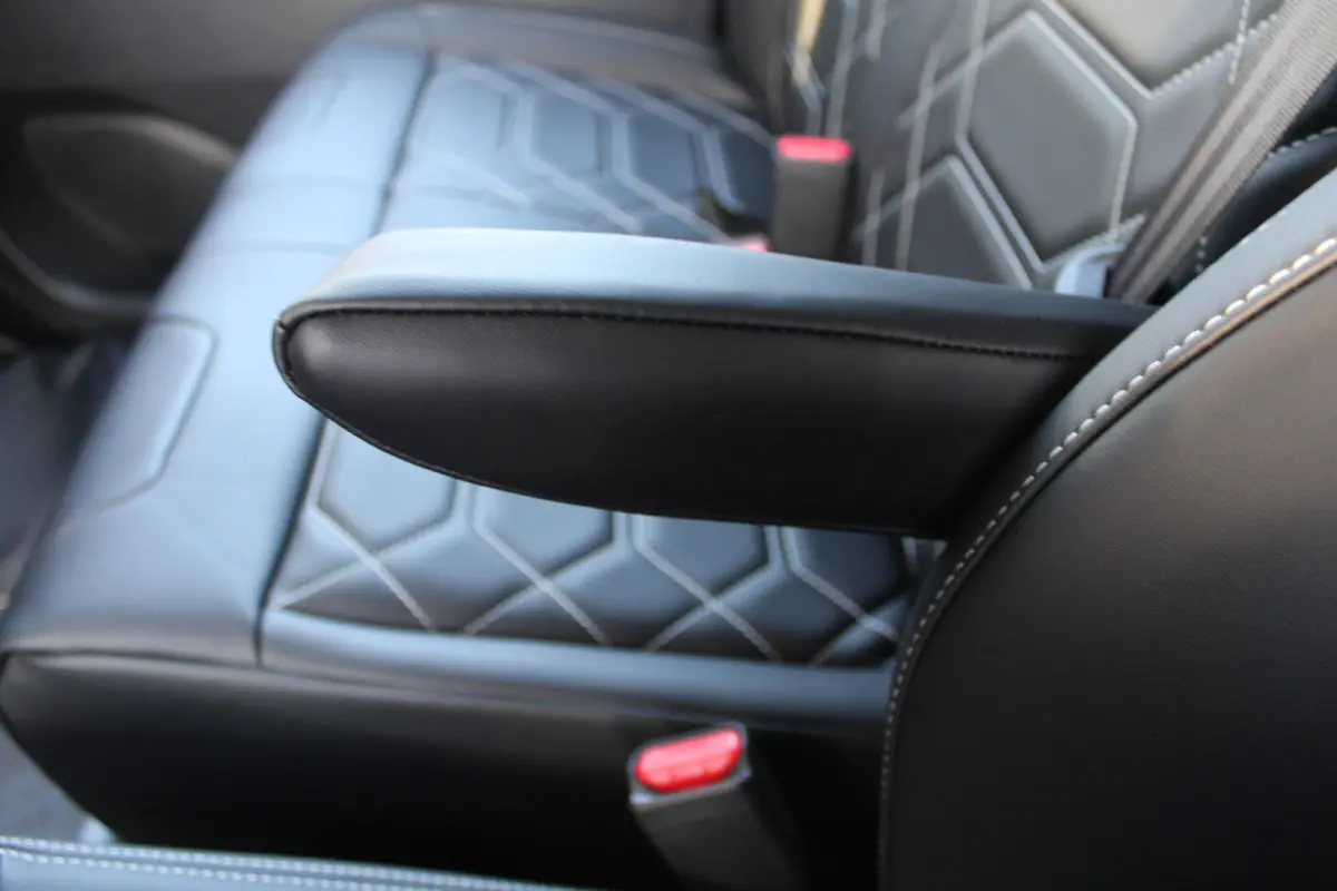 STX EDITION L3 75 kWh | CAMERA | BETIMMERING | STOEL + STUUR VERWARMING | APPLE CARPLAY/ANDROID AUTO |