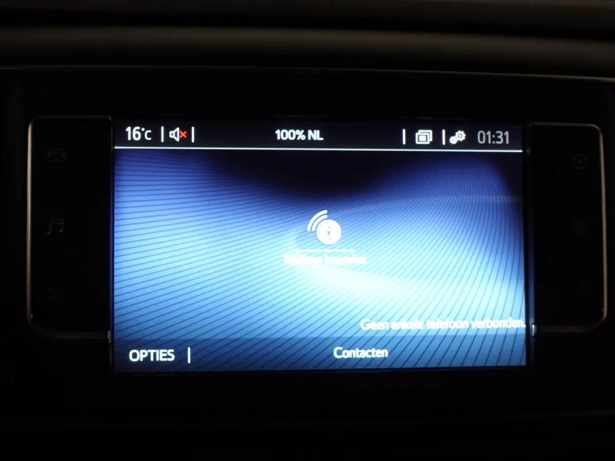 1.5 D-4D Navigator Long L3H1 9persoons PERSONENBUS Navigatie Parkeersensoren Carplay Cruise Control DAB