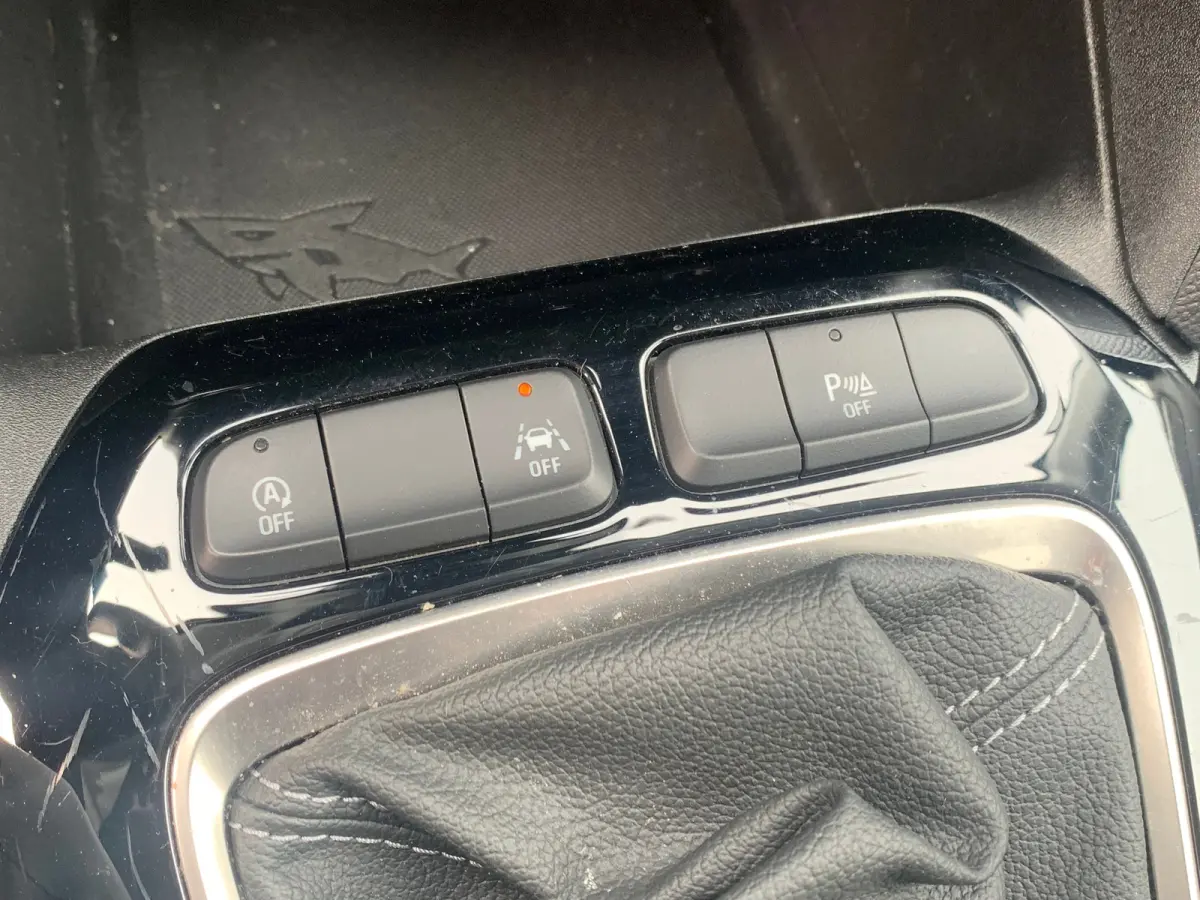 1.2 Edition Airco | AppleCarplay/ Android Auto | Cruise Control | DAB | LMV 16" |