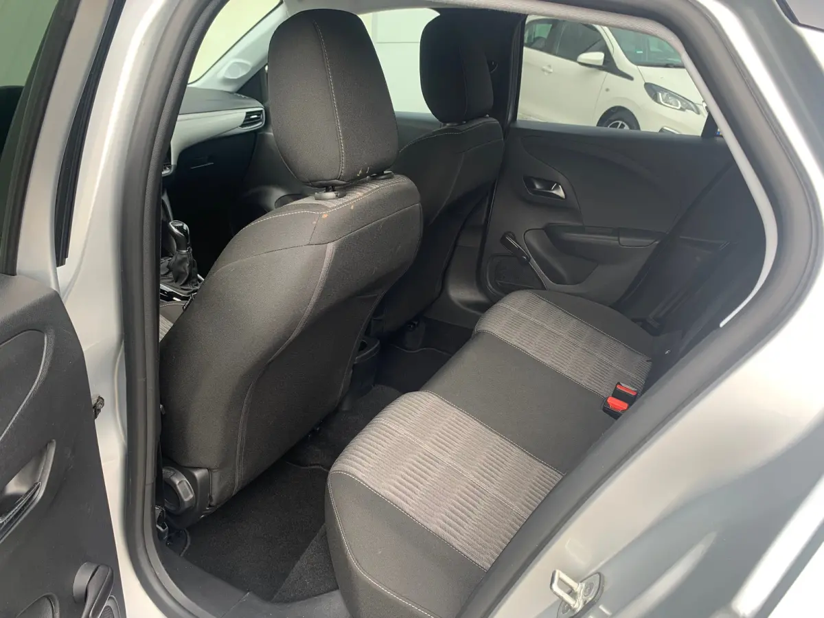 1.2 Edition Airco | AppleCarplay/ Android Auto | Cruise Control | DAB | LMV 16" |