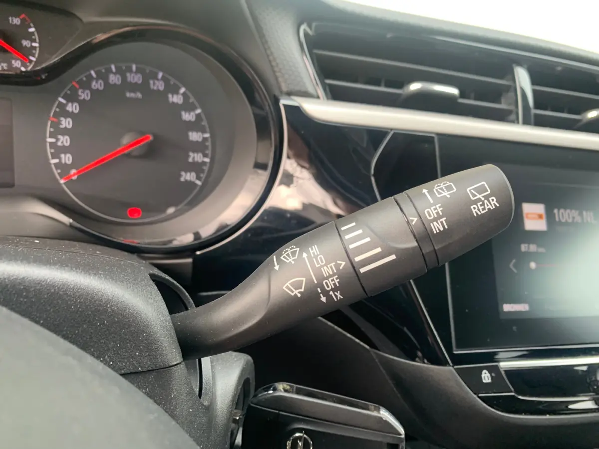1.2 Edition Airco | AppleCarplay/ Android Auto | Cruise Control | DAB | LMV 16" |