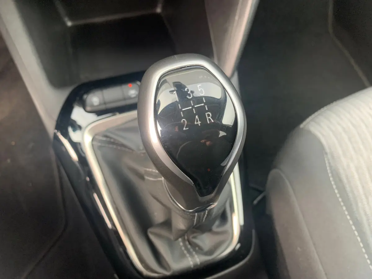1.2 Edition Airco | AppleCarplay/ Android Auto | Cruise Control | DAB | LMV 16" |