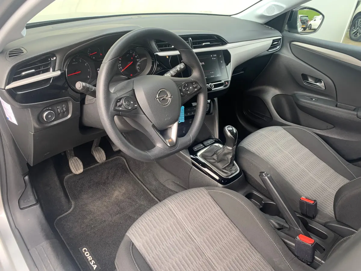 1.2 Edition Airco | AppleCarplay/ Android Auto | Cruise Control | DAB | LMV 16" |