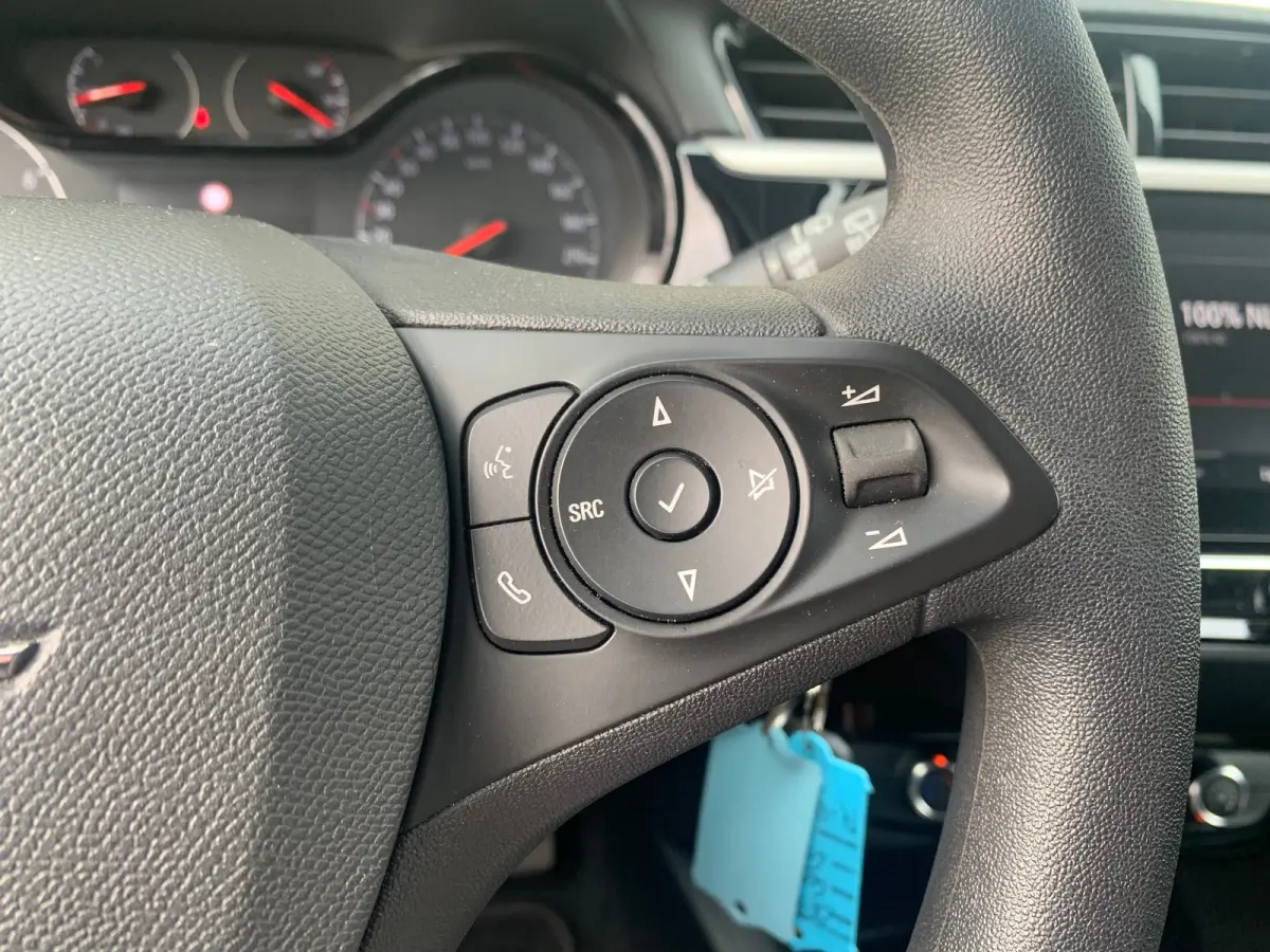 1.2 Edition Airco | AppleCarplay/ Android Auto | Cruise Control | DAB | LMV 16" |