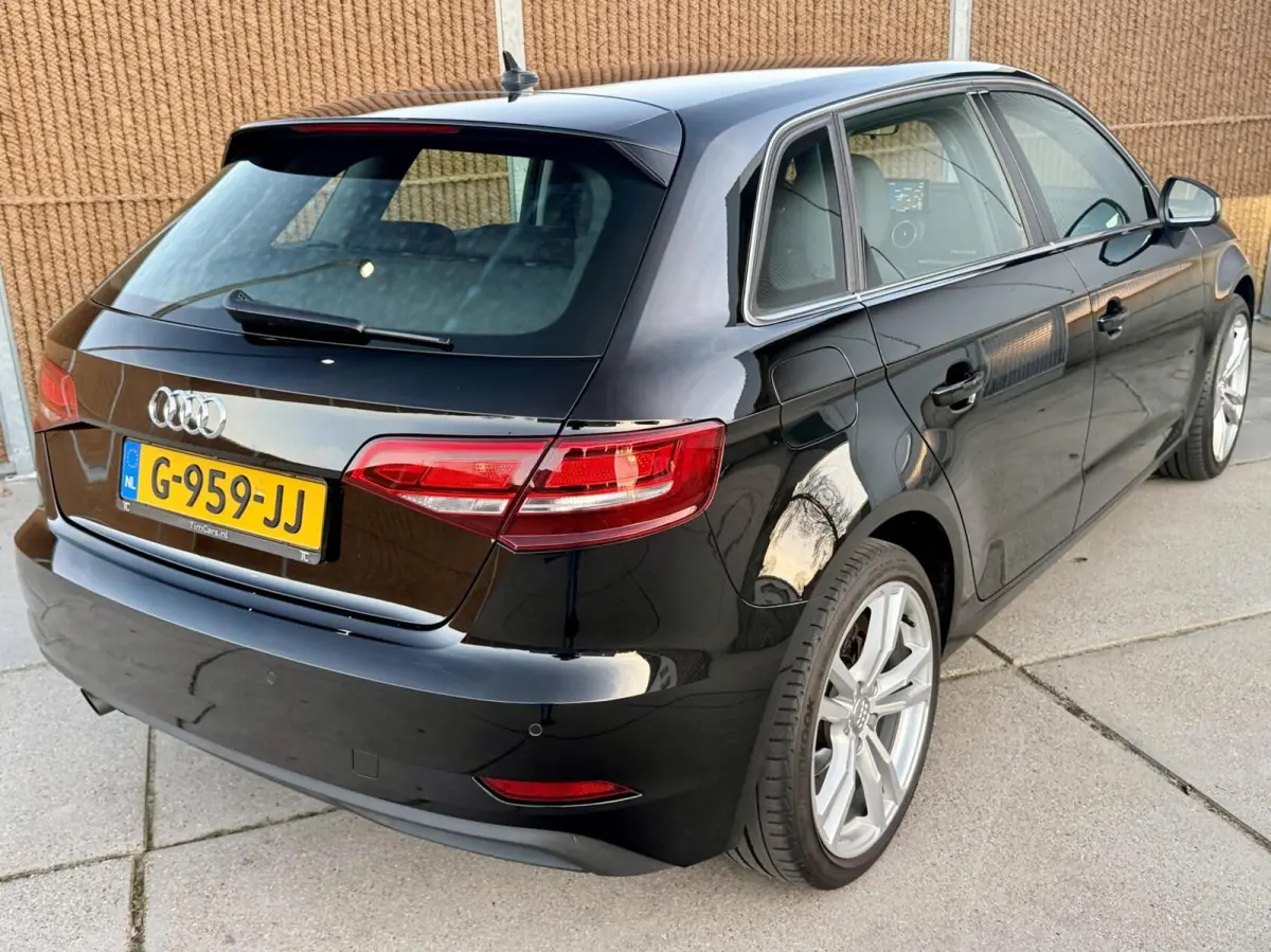 30 TFSI Pro Line Navigatiesysteem | Xenon | Airconditioning | Cruise control | Bluetooth telefoonverbinding | Parkeersensoren achter