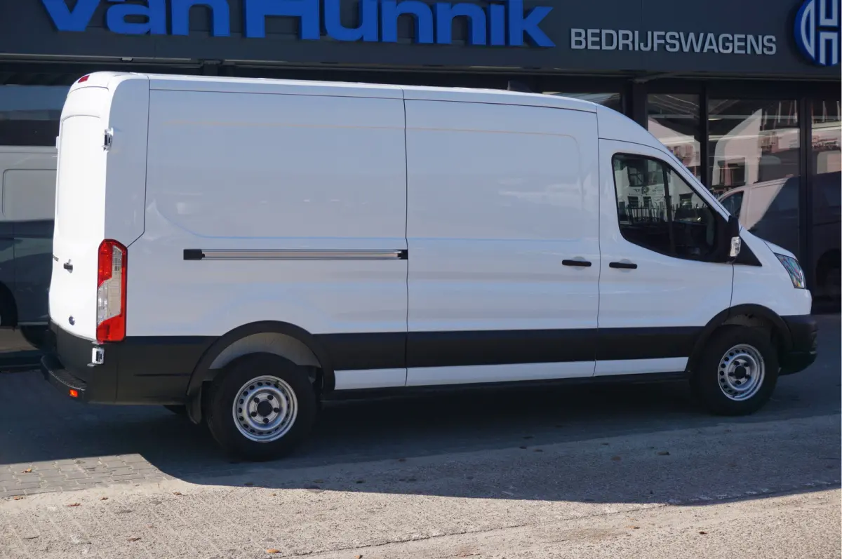 350L 105PK L3H2 BPM VRIJ!! Airco, PDC, Bluetooth! NR. J344*