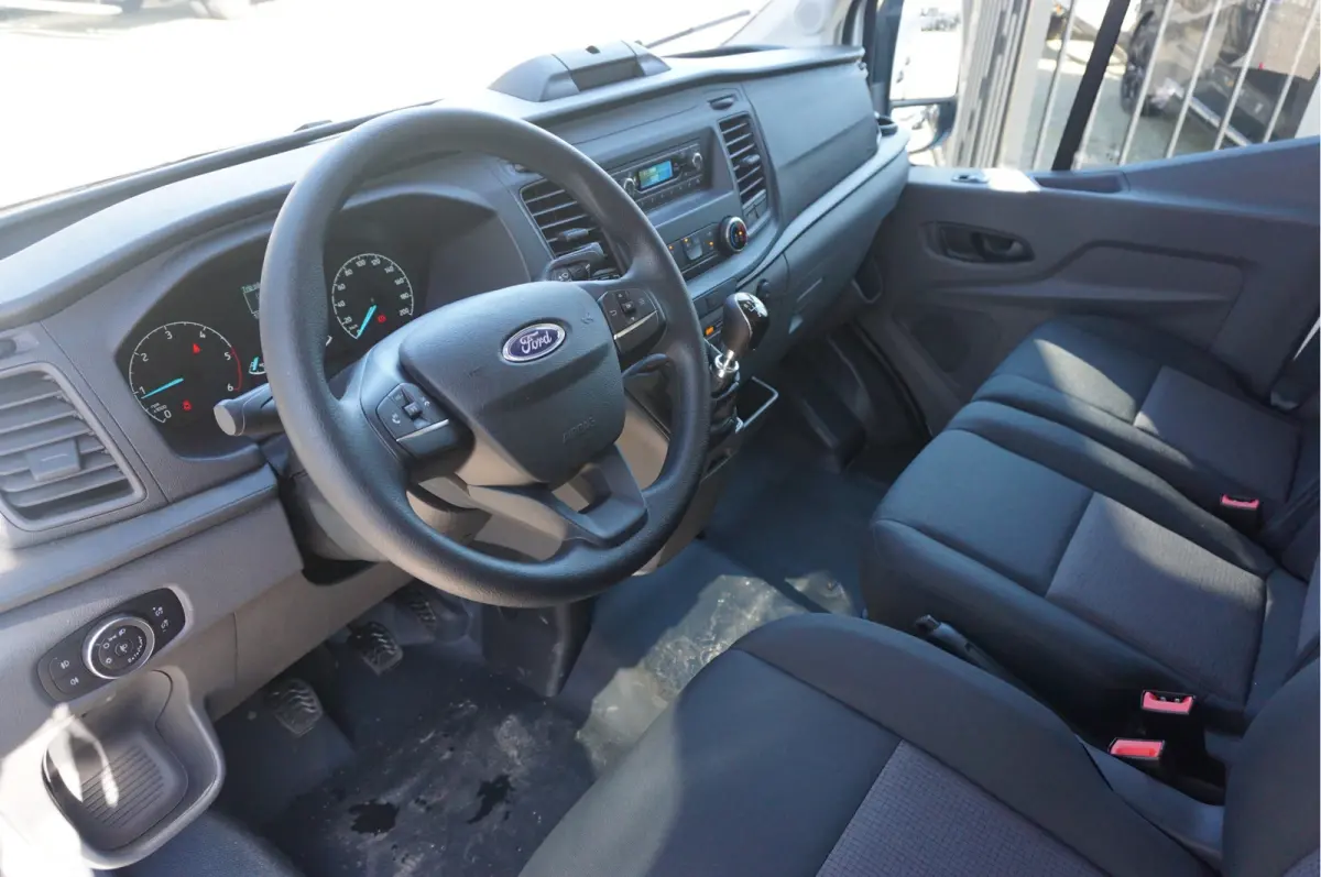 350L 105PK L3H2 BPM VRIJ!! Airco, PDC, Bluetooth! NR. J344*