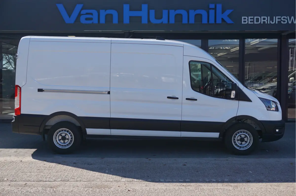 350L 105PK L3H2 BPM VRIJ!! Airco, PDC, Bluetooth! NR. J344*
