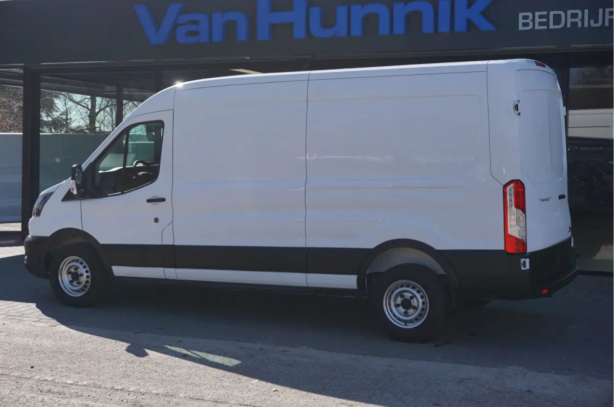 350L 105PK L3H2 BPM VRIJ!! Airco, PDC, Bluetooth! NR. J344*