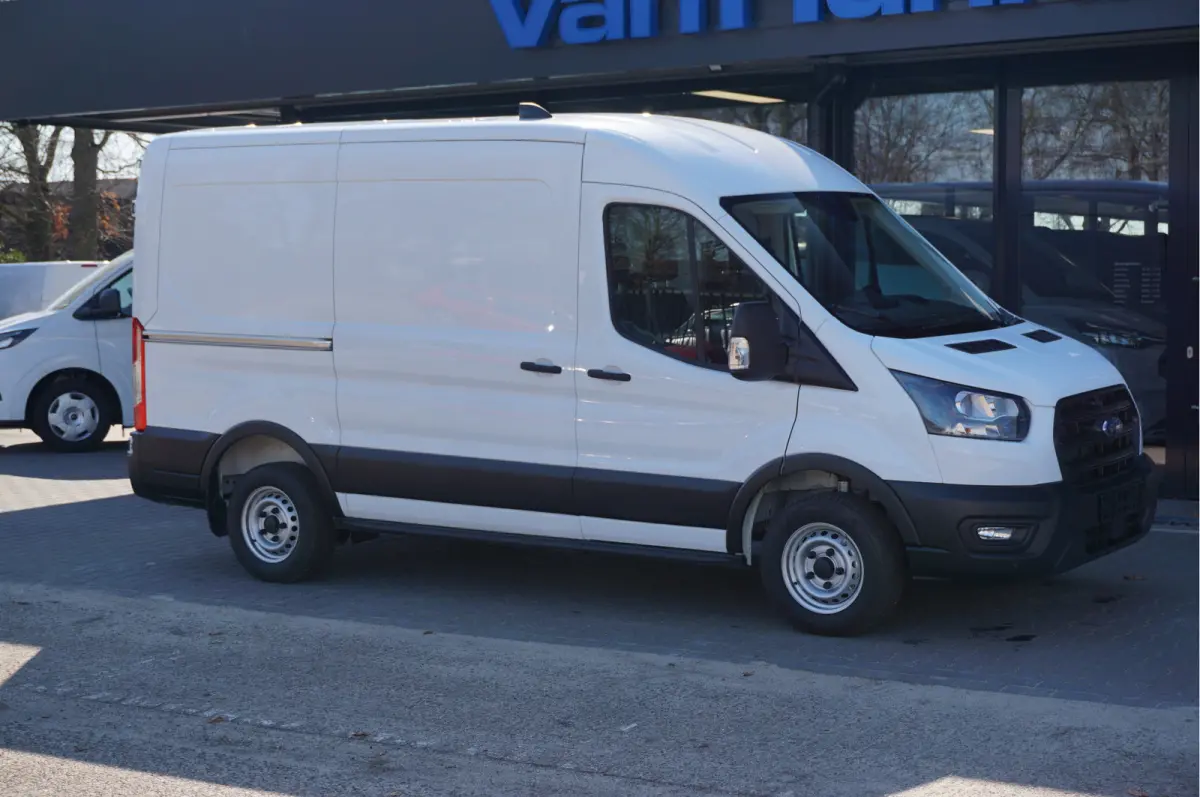 290M 105PK L2H2 BPM VRIJ!! Airco, PDC, Bluetooth! NR. J365*
