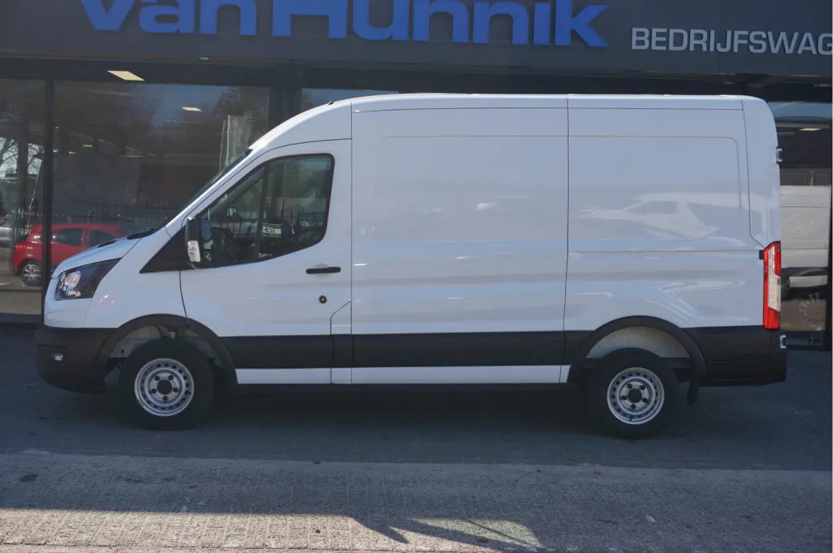 290M 105PK L2H2 BPM VRIJ!! Airco, PDC, Bluetooth! NR. J365*