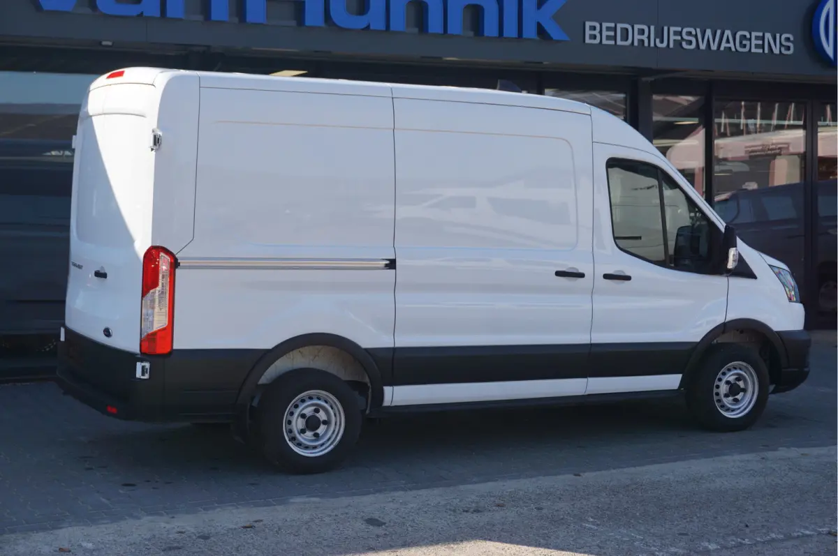 290M 105PK L2H2 BPM VRIJ!! Airco, PDC, Bluetooth! NR. J365*