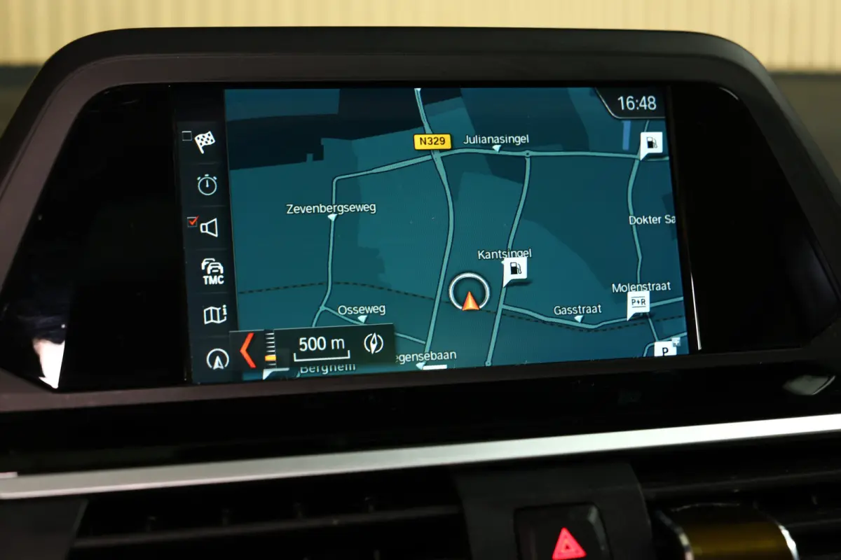 xDrive20d AUT Executive PANO LEDER NAV FULL-LED PDC "18