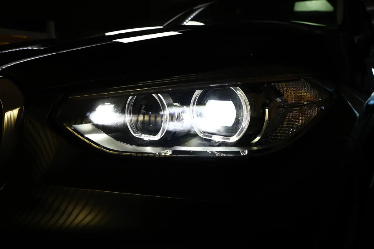 xDrive20d AUT Executive PANO LEDER NAV FULL-LED PDC "18