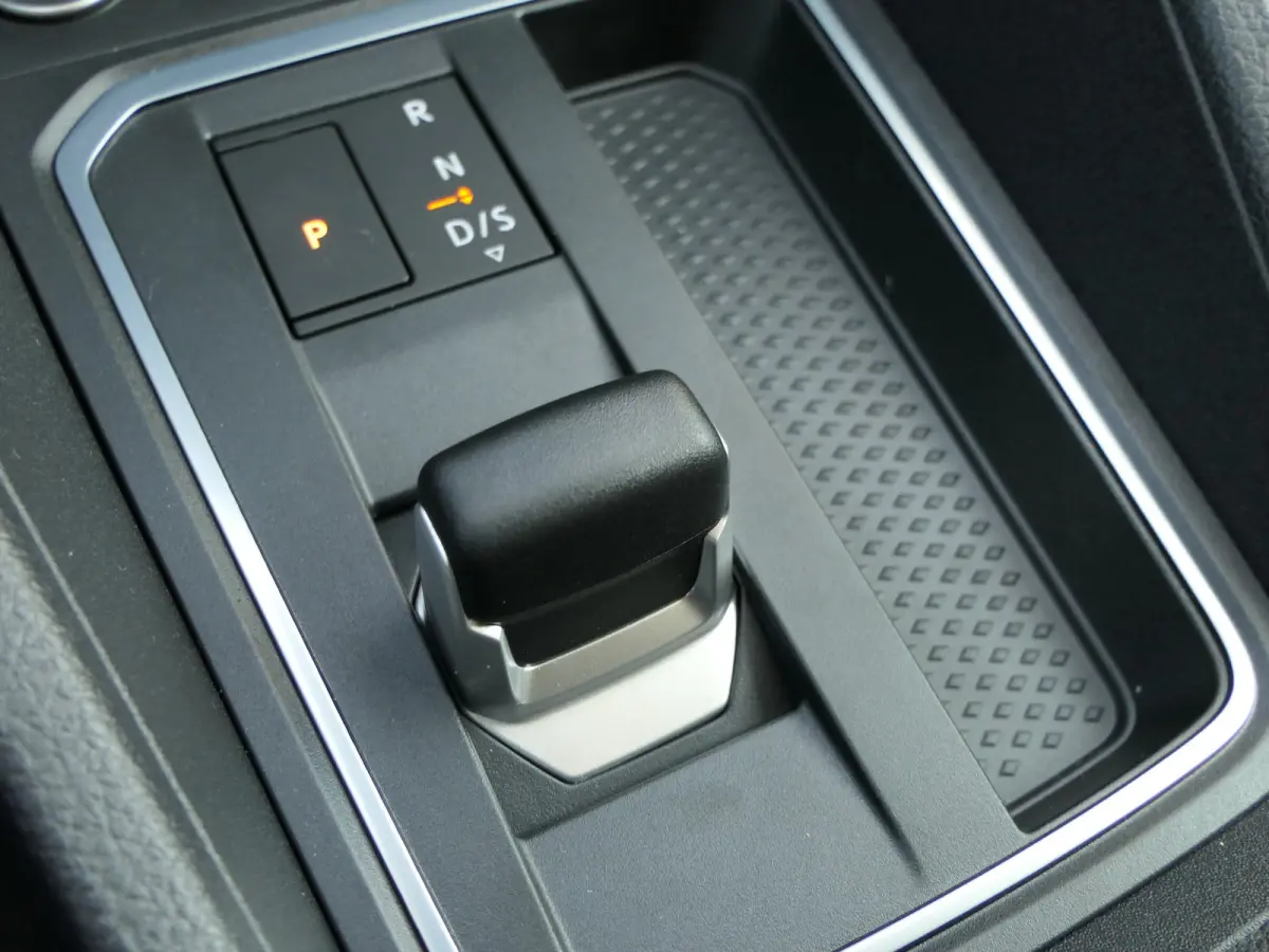 1.5 EcoBoost PHEV L2 Limited | Dubbele Schuifdeur | Trekhaak | Navigatie | Lichtmetalen Velgen | Stoelverwarming