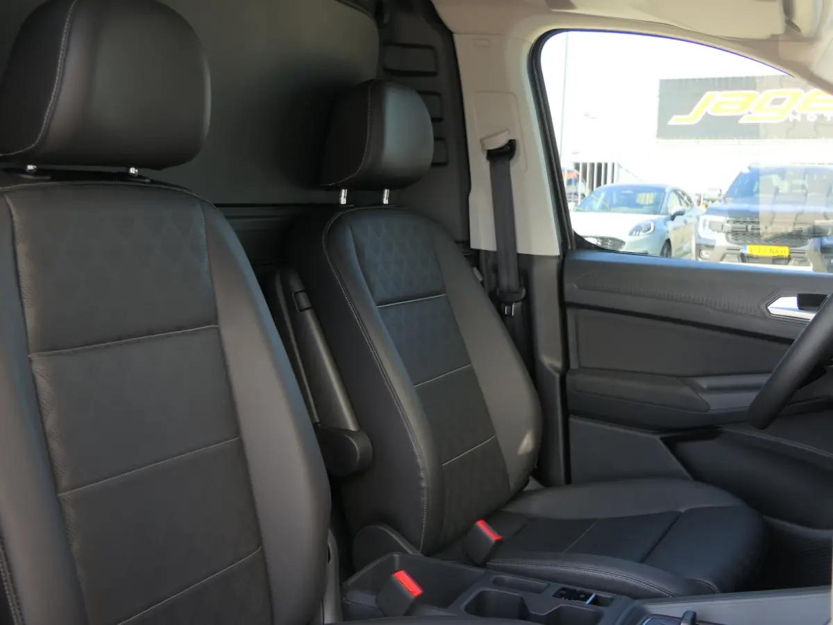 1.5 EcoBoost PHEV L2 Limited | Dubbele Schuifdeur | Trekhaak | Navigatie | Lichtmetalen Velgen | Stoelverwarming