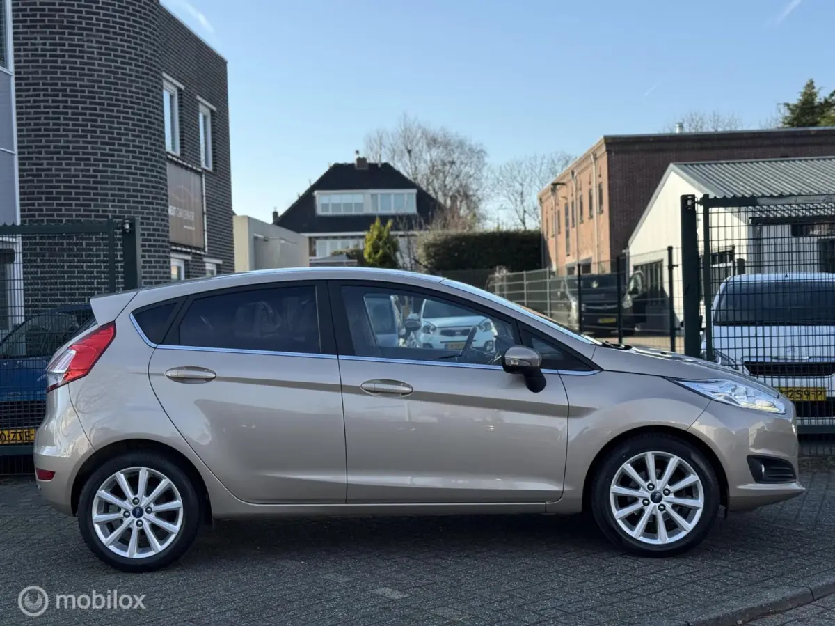1.0 EcoBoost Titanium AUTOMAAT