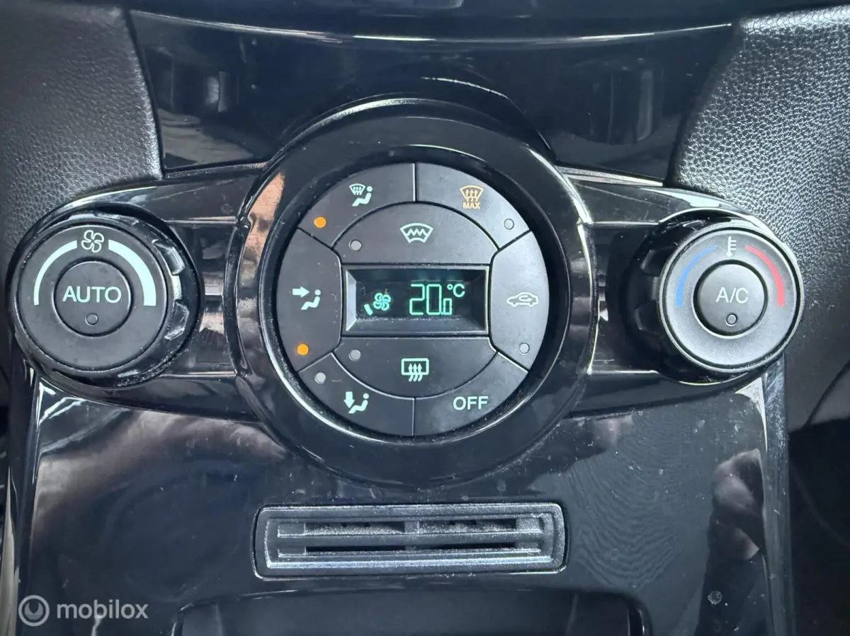 1.0 EcoBoost Titanium AUTOMAAT