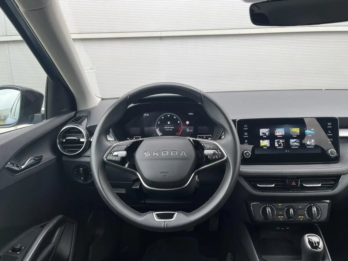 1.0 TSI 95pk Business Edition | Smartlink Navigatie | Stoelverwarming | Camera