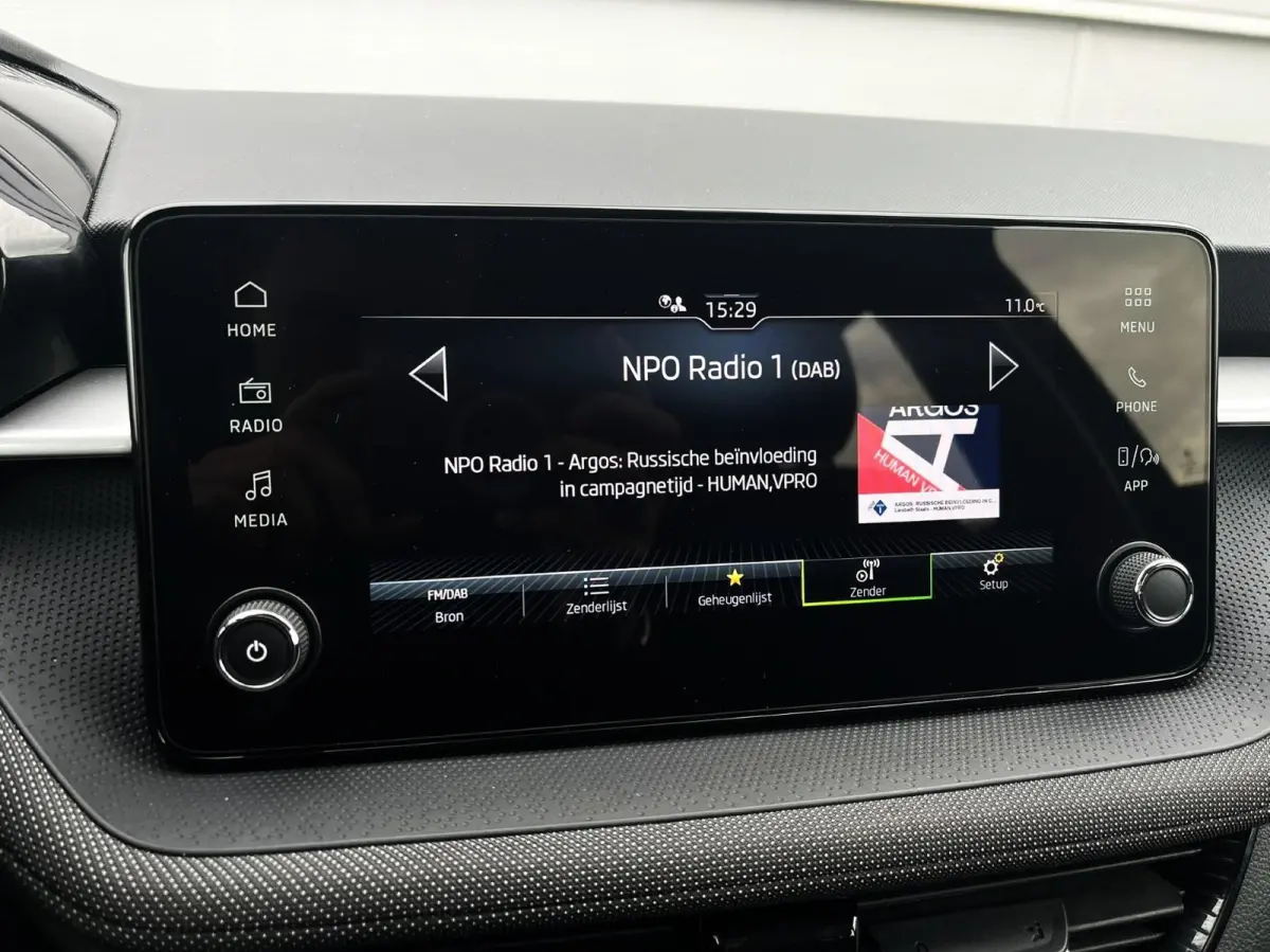 1.0 TSI 95pk Business Edition | Smartlink Navigatie | Stoelverwarming | Camera