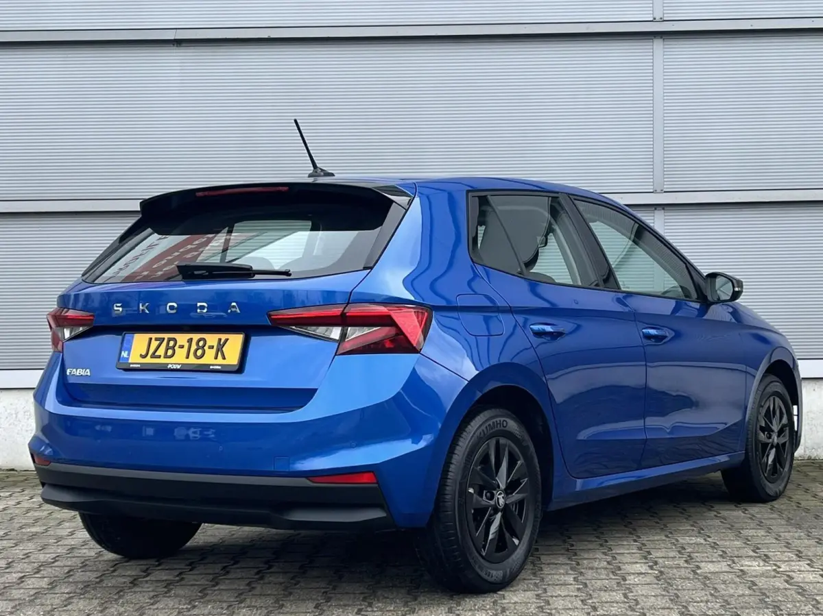 1.0 TSI 95pk Business Edition | Smartlink Navigatie | Stoelverwarming | Camera