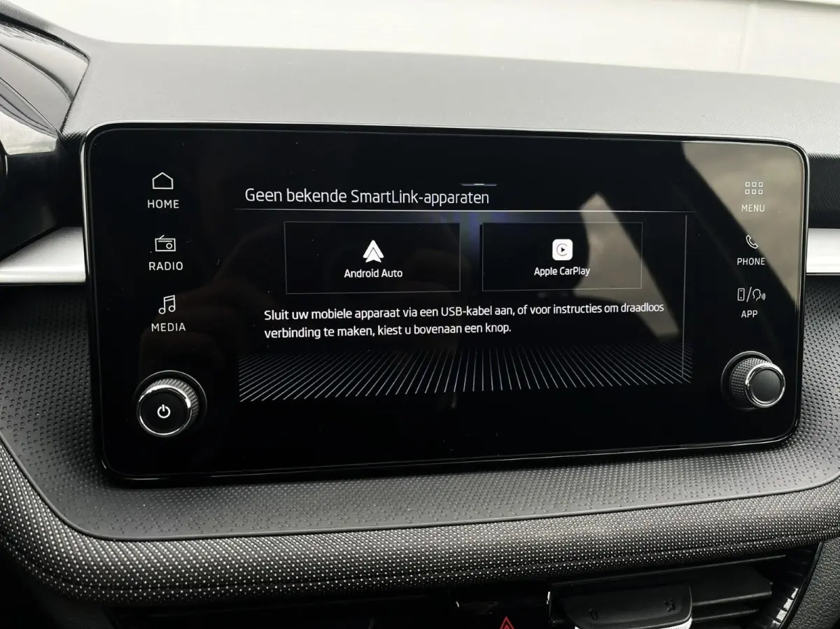 1.0 TSI 95pk Business Edition | Smartlink Navigatie | Stoelverwarming | Camera