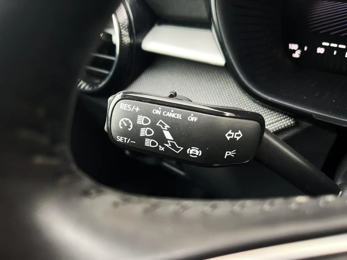 1.0 TSI 95pk Business Edition | Smartlink Navigatie | Stoelverwarming | Camera
