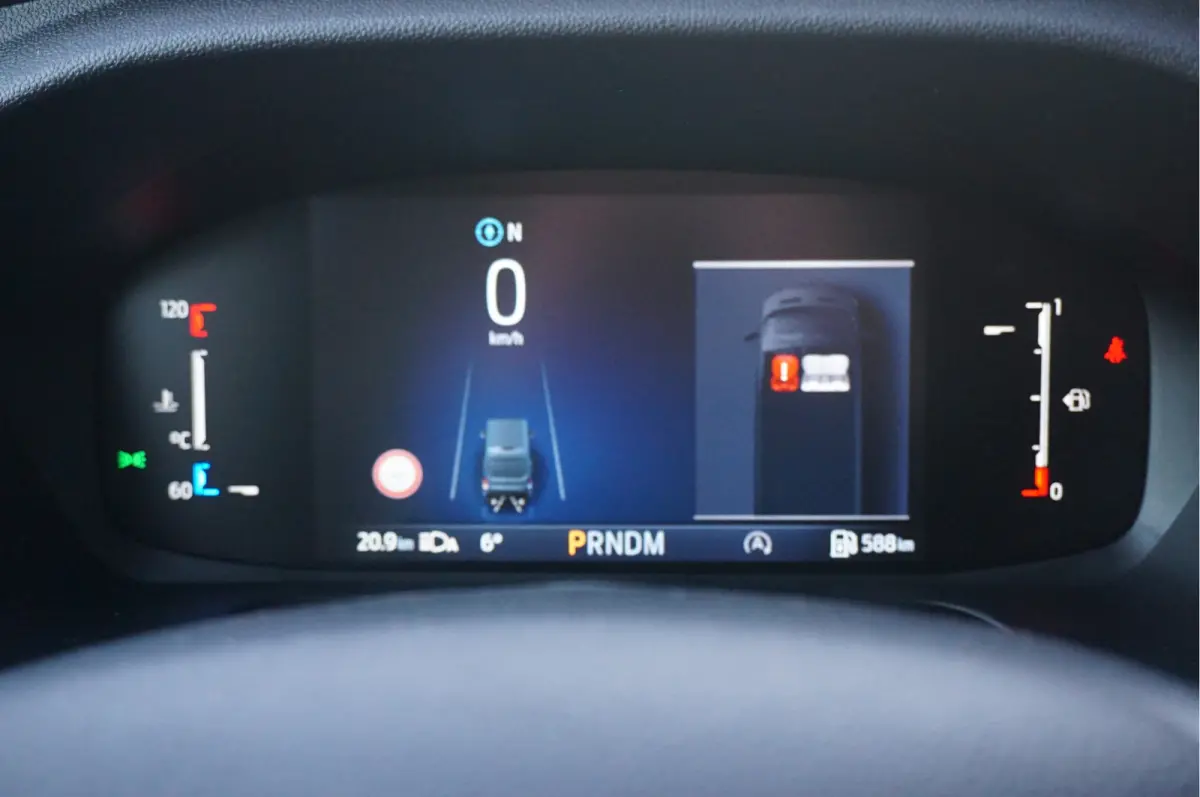 350L 130PK L3H2 BPM VRIJ!! Sync4 Navi, 360 Camera, LM Velg, Trekhaak!! NR. A82