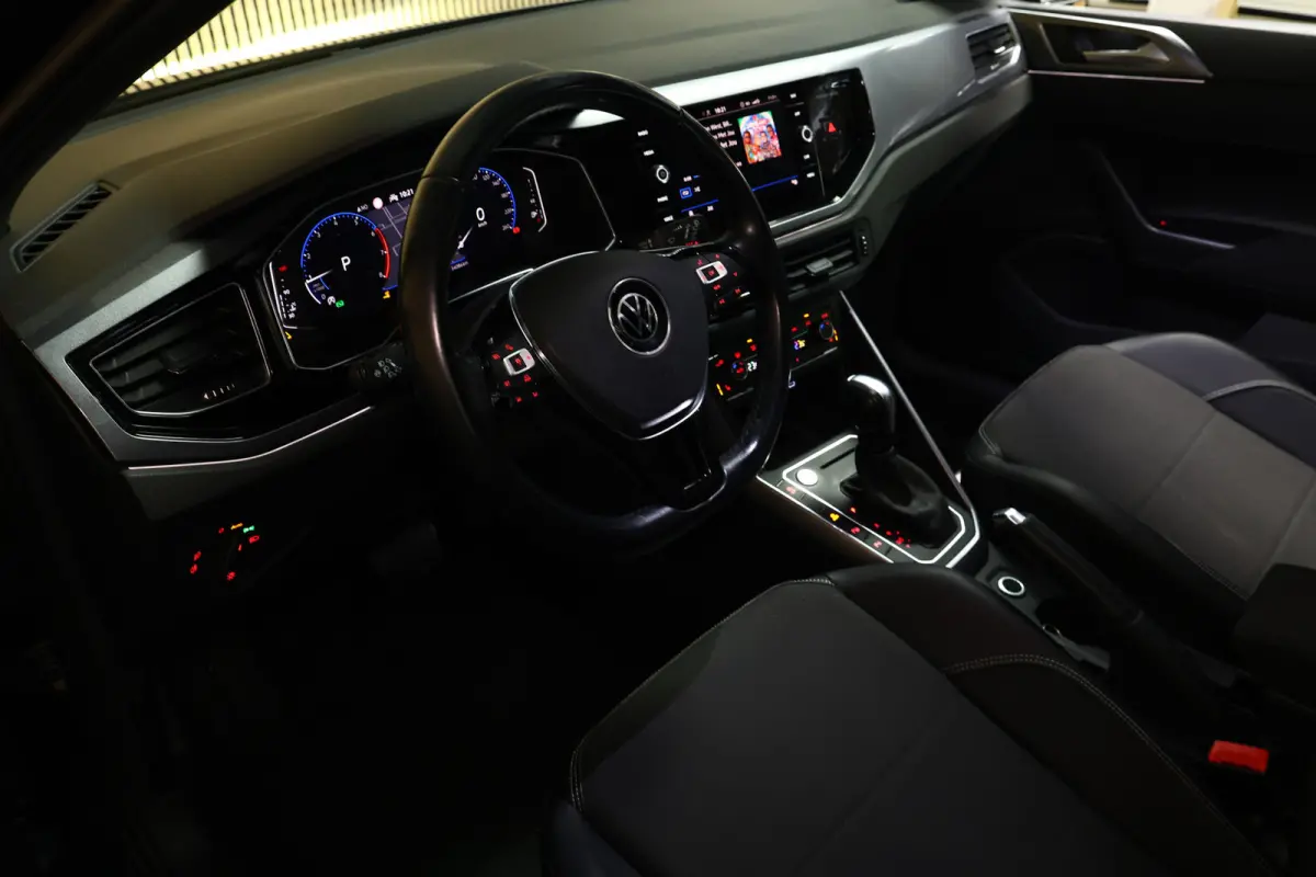 1.0 TSI Highline VIRTUAL PANODAK NAVI ACC CAMERA ECC '20