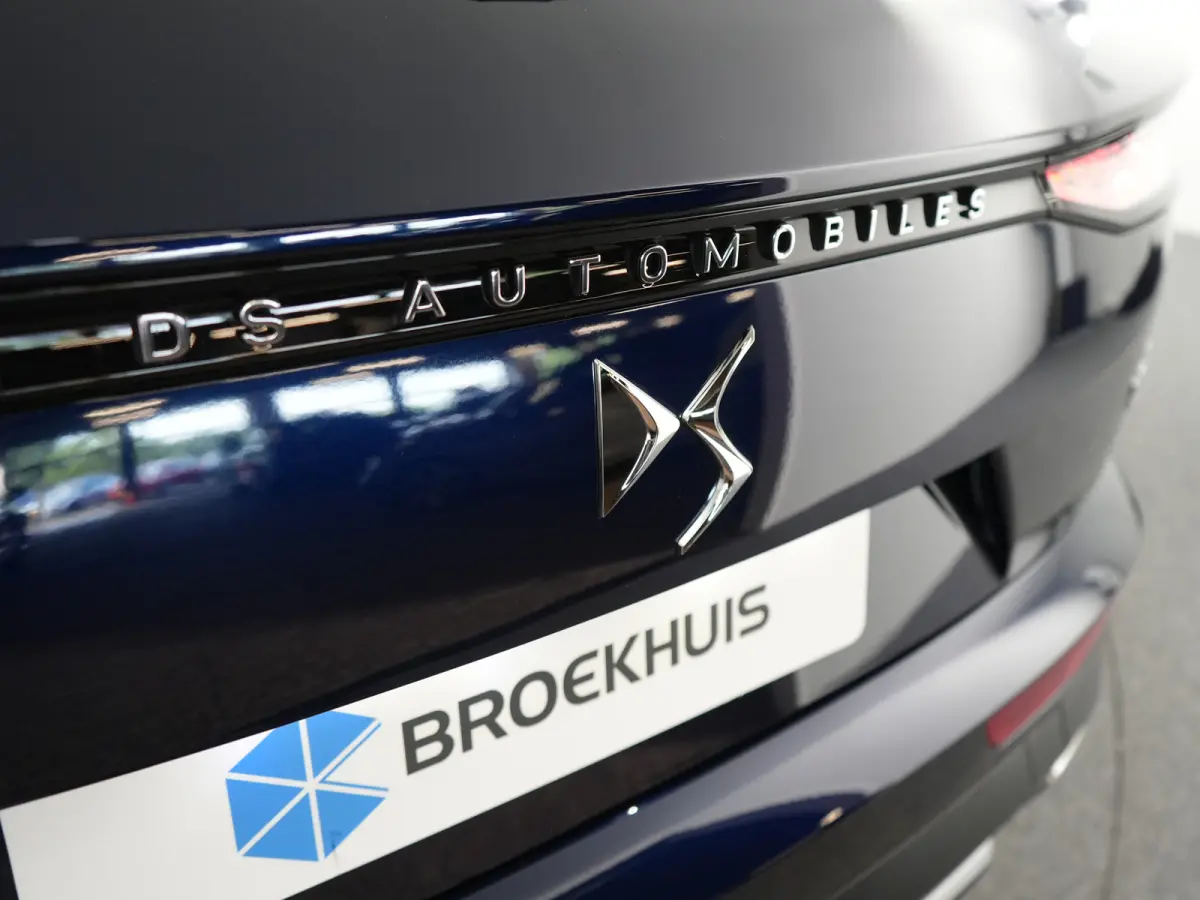 Ligne Business | 10" capacitive touchscreen (personaliseerbaar) | DS IRIS System | Mirror Screen (Apple Carplay, Android Auto)
