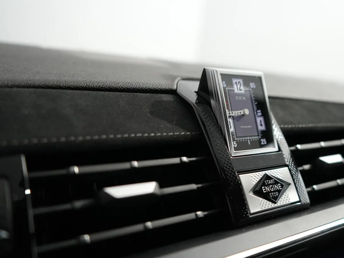 Ligne Business | 10" capacitive touchscreen (personaliseerbaar) | DS IRIS System | Mirror Screen (Apple Carplay, Android Auto)