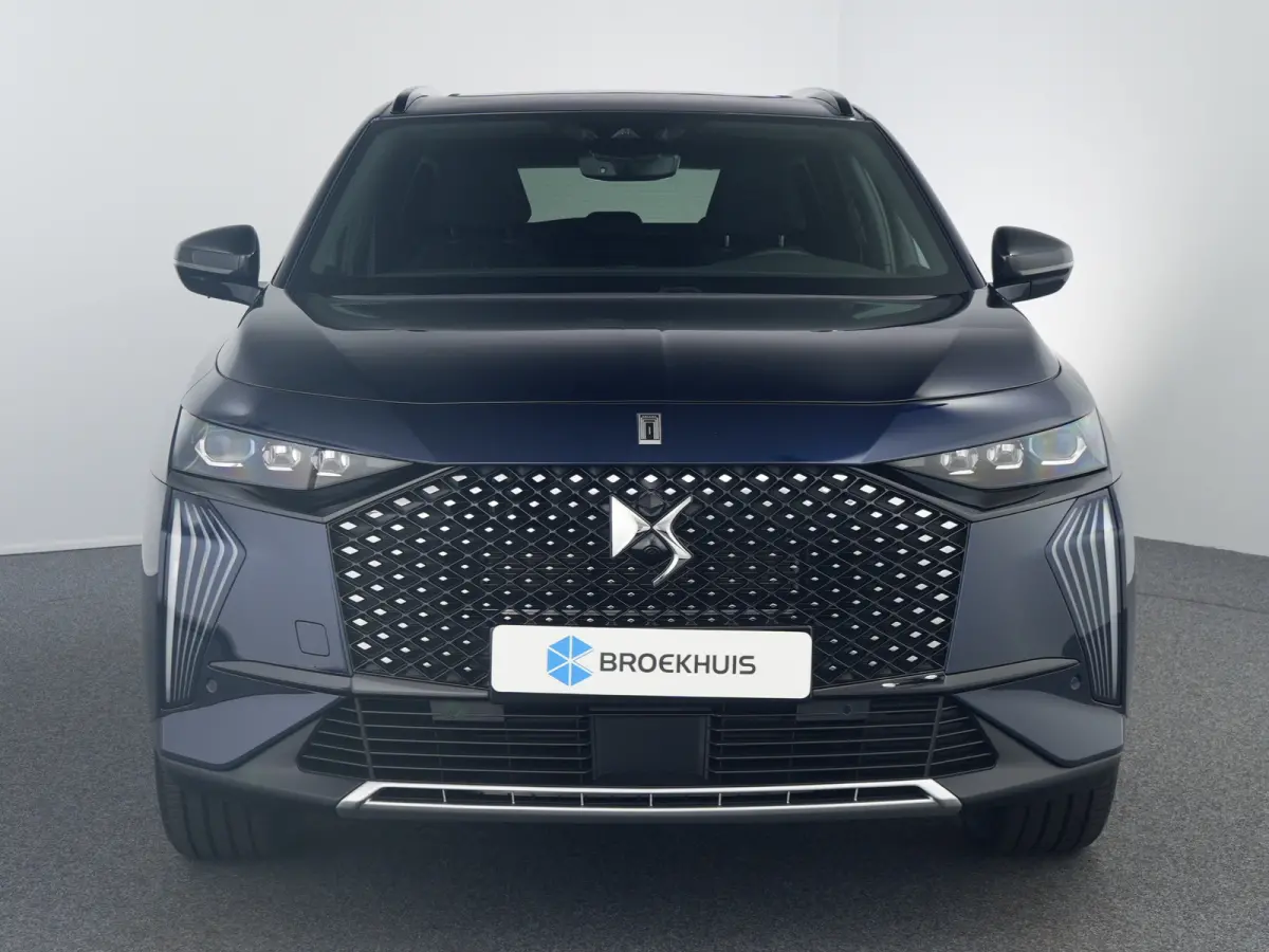 Ligne Business | 10" capacitive touchscreen (personaliseerbaar) | DS IRIS System | Mirror Screen (Apple Carplay, Android Auto)