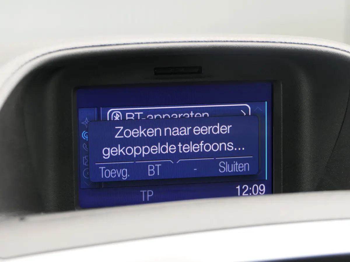 290 2.2 TDCI L2H1 Trend DC | Dubbele Cabine | 5-Persoons | Trekhaak | Camera | Stoelverwarming | Verwarmde Voorruit | Navigatie